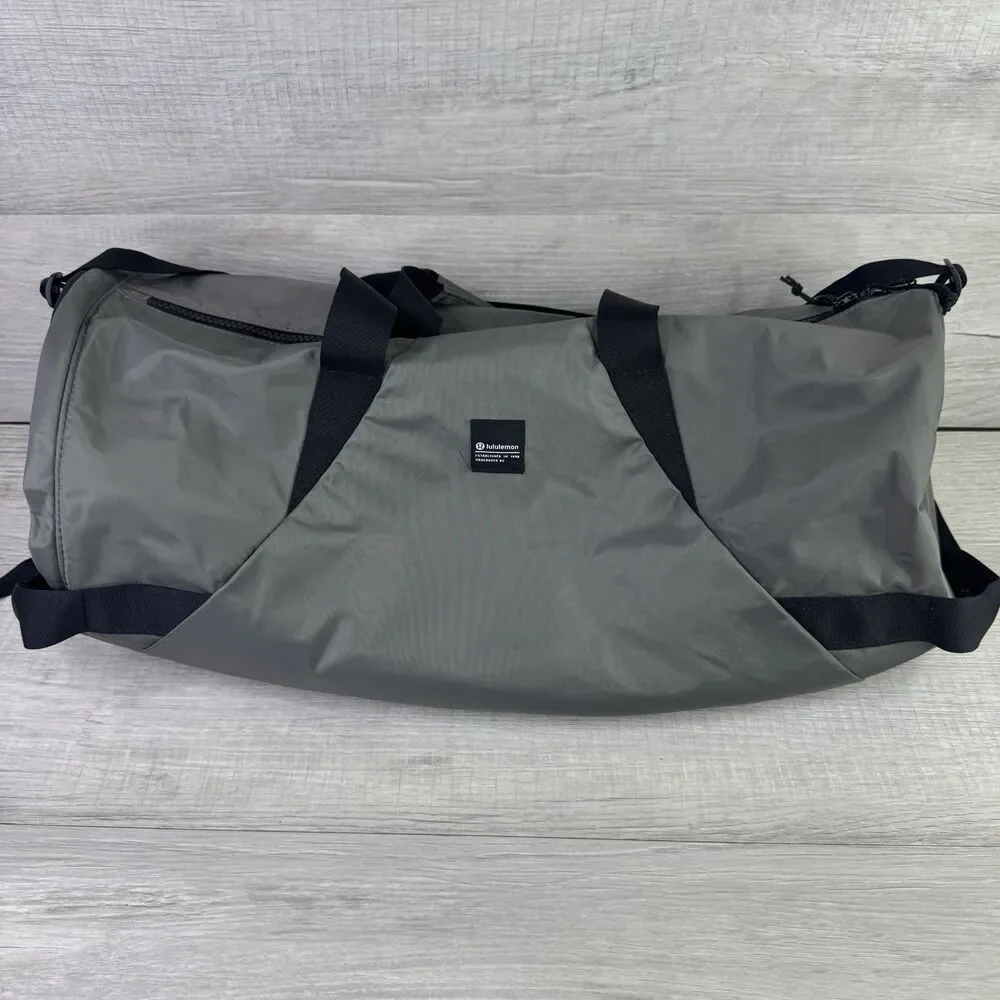 Lululemon x Peloton All Day Essentials Duffle Train Gym Bag 32L Large Gray